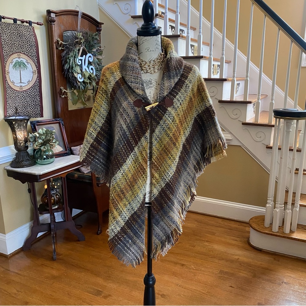 Mark New York fringe poncho